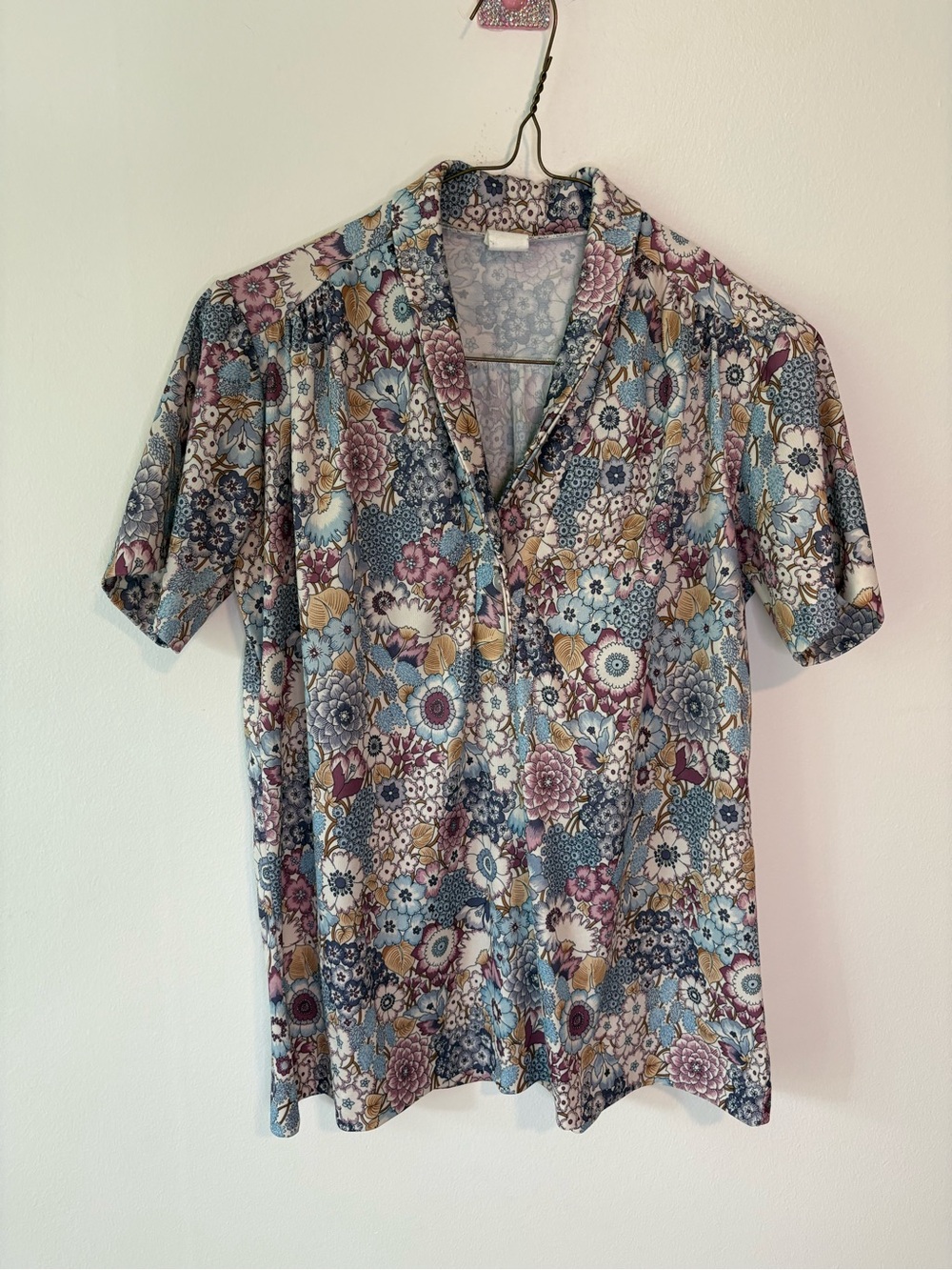 Floral Vintage Short-Sleeve V-Neck Blouse - Blue Multi